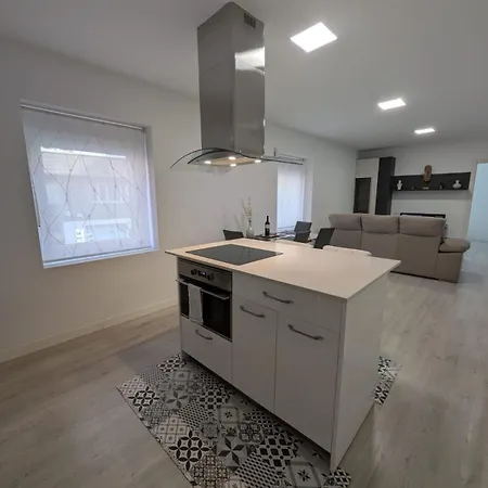 Spacious And Bright Downtown In * Bilbao