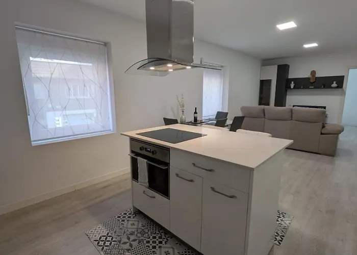 Spacious And Bright Downtown In * Bilbao