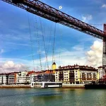 Spacious And Bright Downtown In Apartmán Bilbao