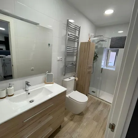 Spacious And Bright Downtown In Apartment Bilbao