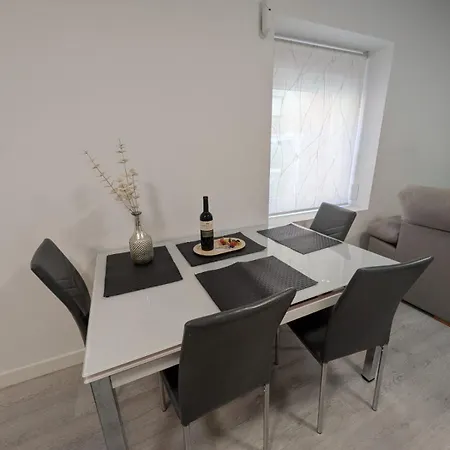 Spacious And Bright Downtown In *