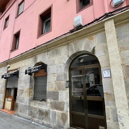 Spacious And Bright Downtown In Bilbao