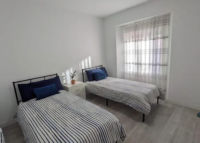 Spacious And Bright Downtown In